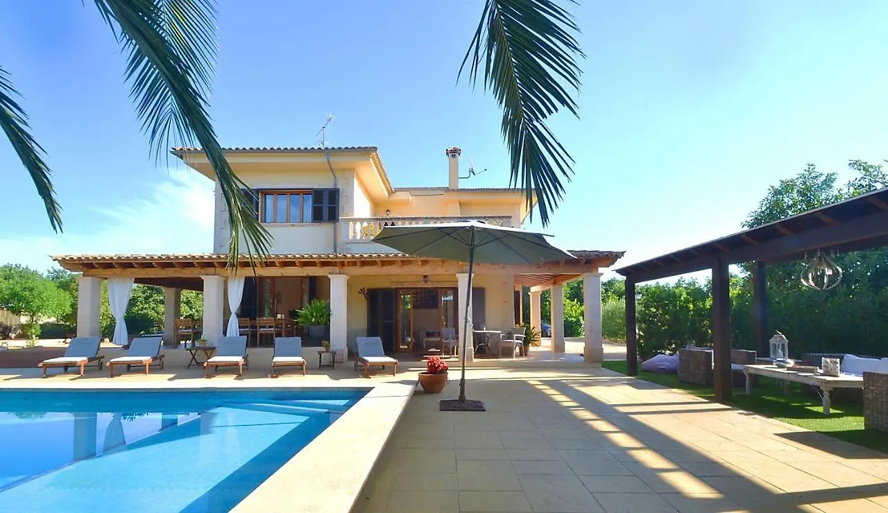 Holiday home Caricuao House Villa Palmanyola Spain